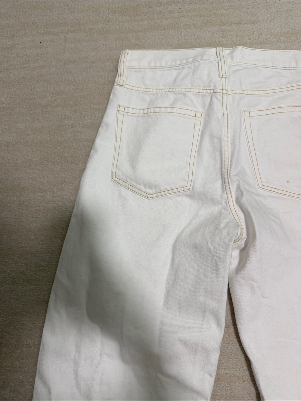 GAP barrel high rise size 27, 4r white jeans - Picture 6 of 7